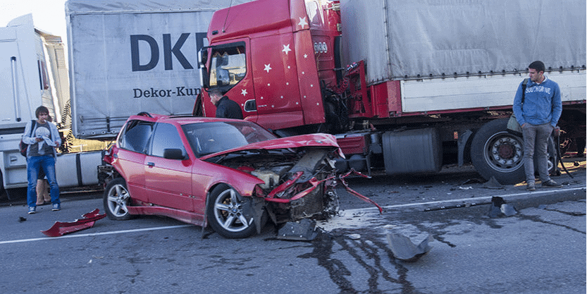 This is Why 18 Wheelers are Dangerous on Florida Roads