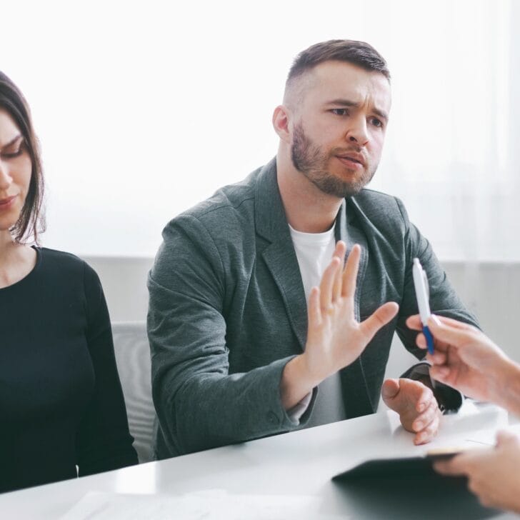 Couple Refuses to Sign Documents During Meeting With Lawyer